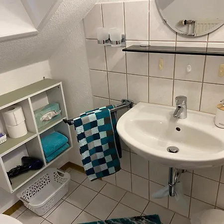 Neubacher Apartment *